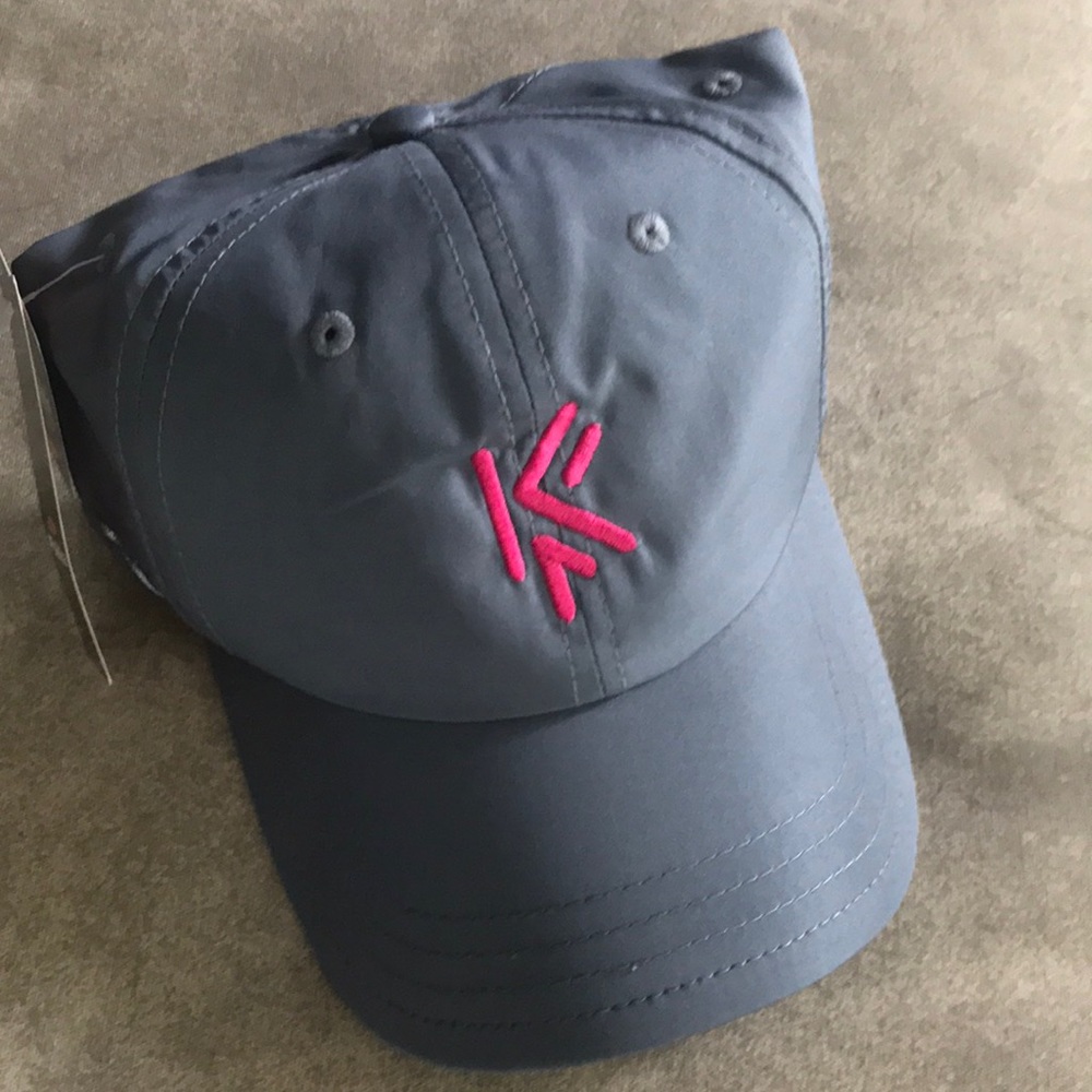 PUKKA.com Lightweight Grey Ball Cap NWT.  Hot Pink Design on Front